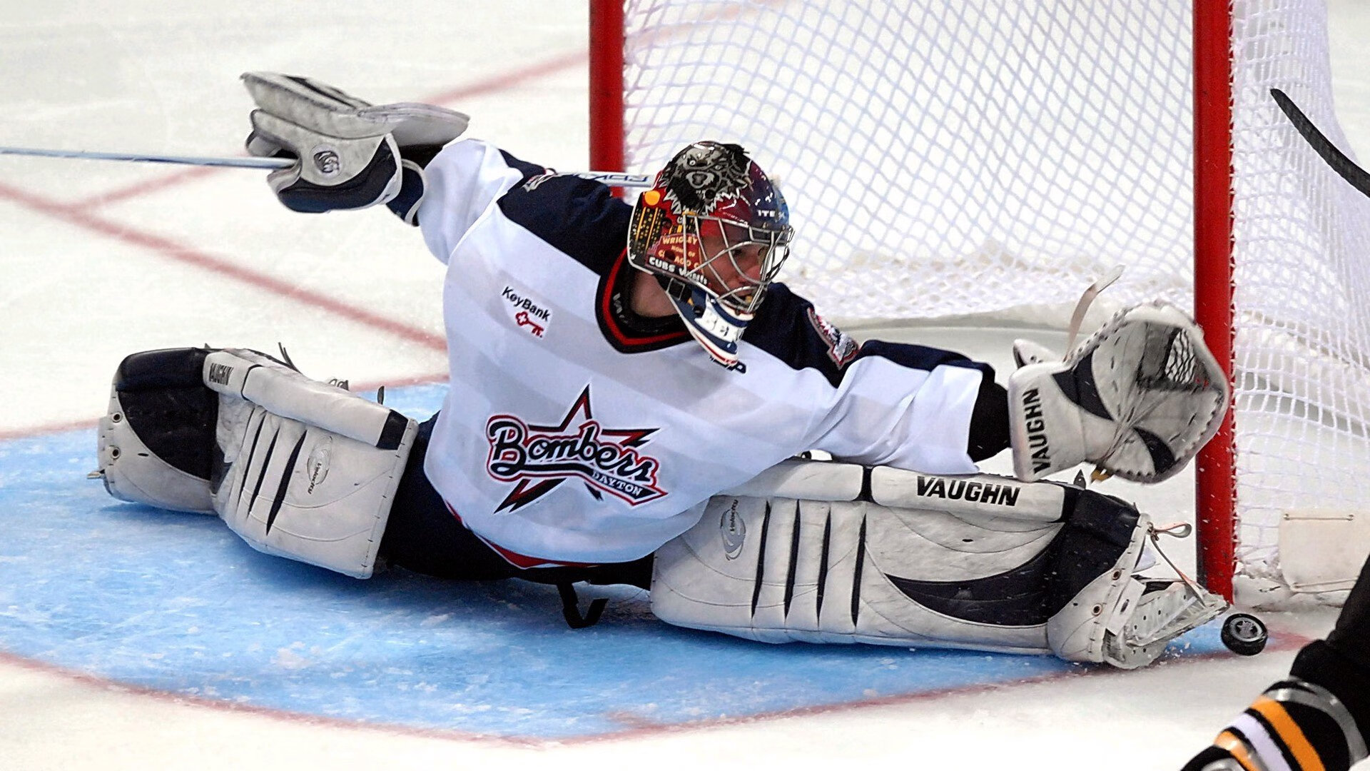 “东安湖体育公园:飞跃障碍,跑酷赛事上演极限表演”